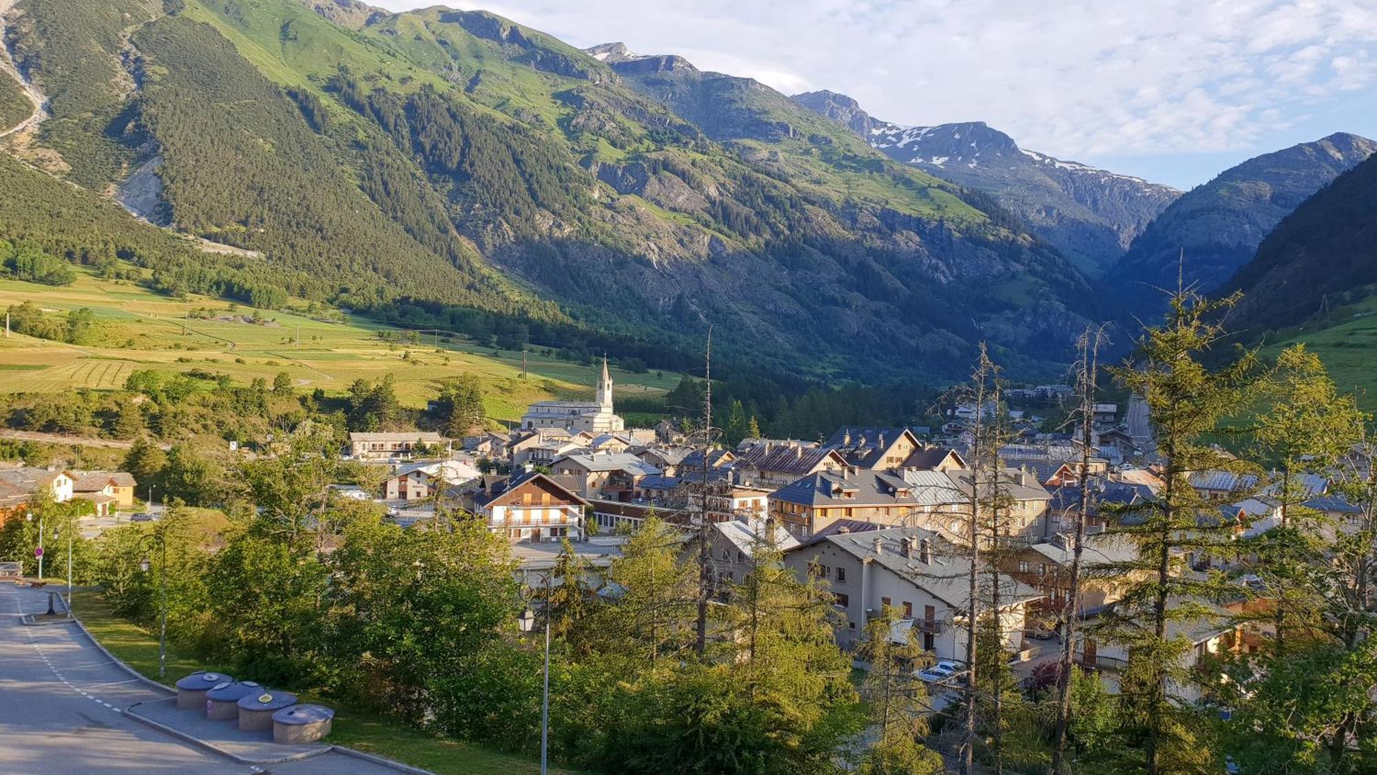 Aux Portes Du Parc National De La Vanoise Appartement Termignon Val Cenis Avec Wifi Exterior photo